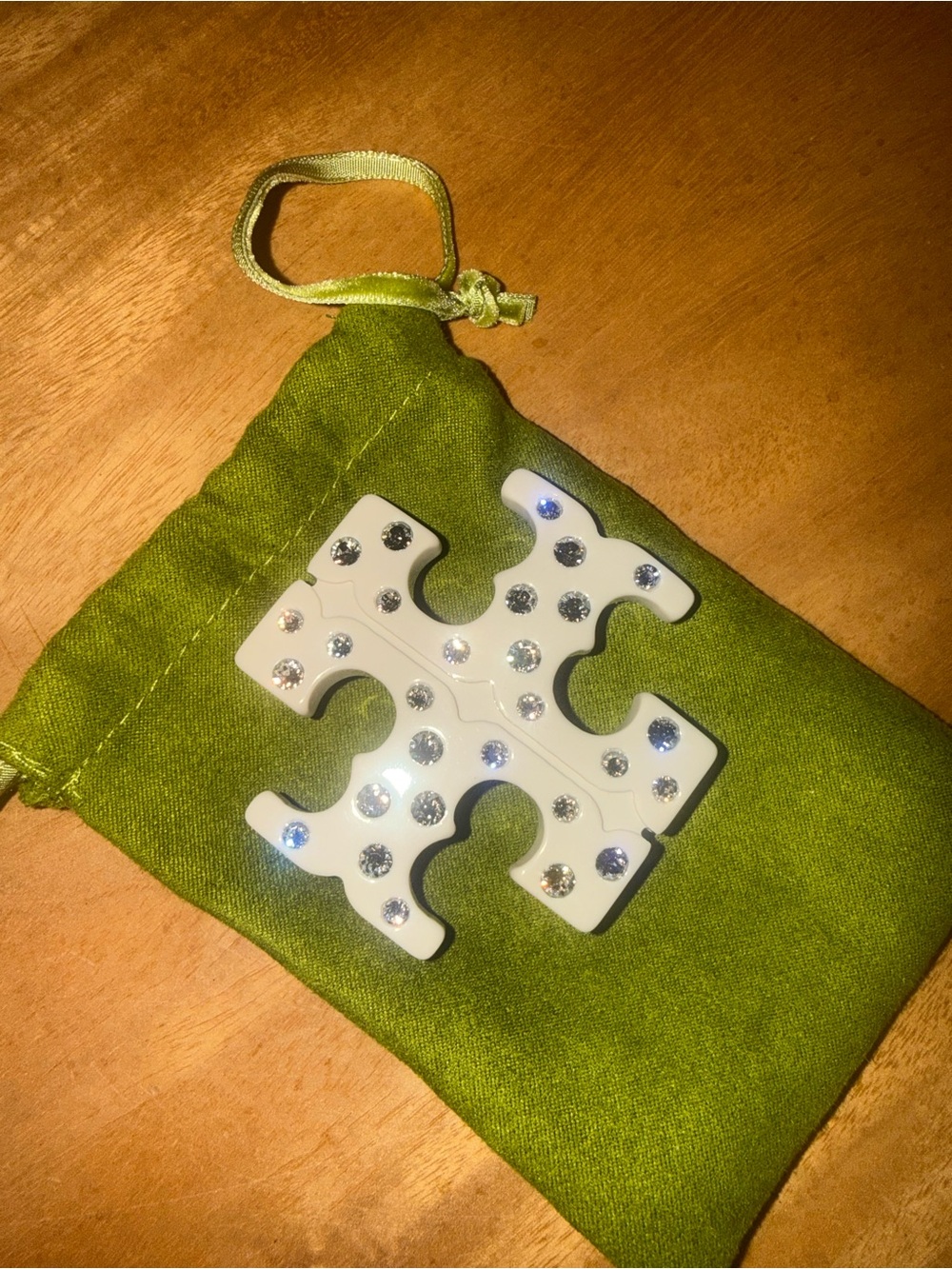 Tory Burch hair clip